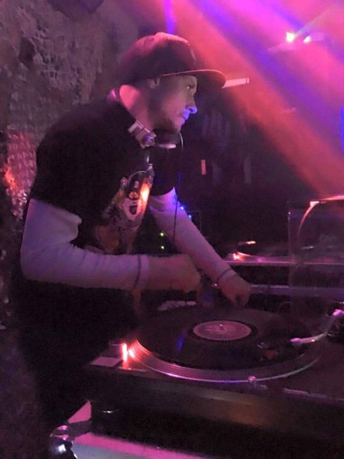 DJ Domino on turntables